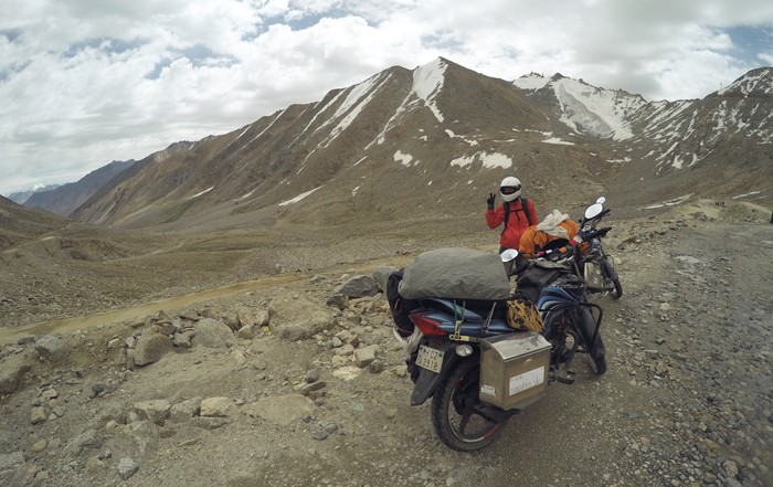 Na motorke cez Himaláje. Rohtang pass na 110cc motorke.